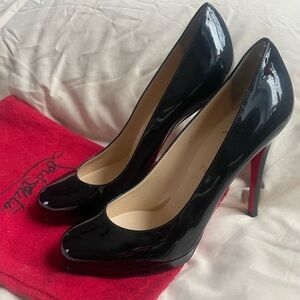 Louboutin “Simple Pumps”